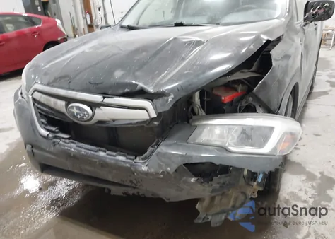 2019 Subaru Forester Premium z USA, uszkodzony, nr VIN JF2SKAECXKH401122